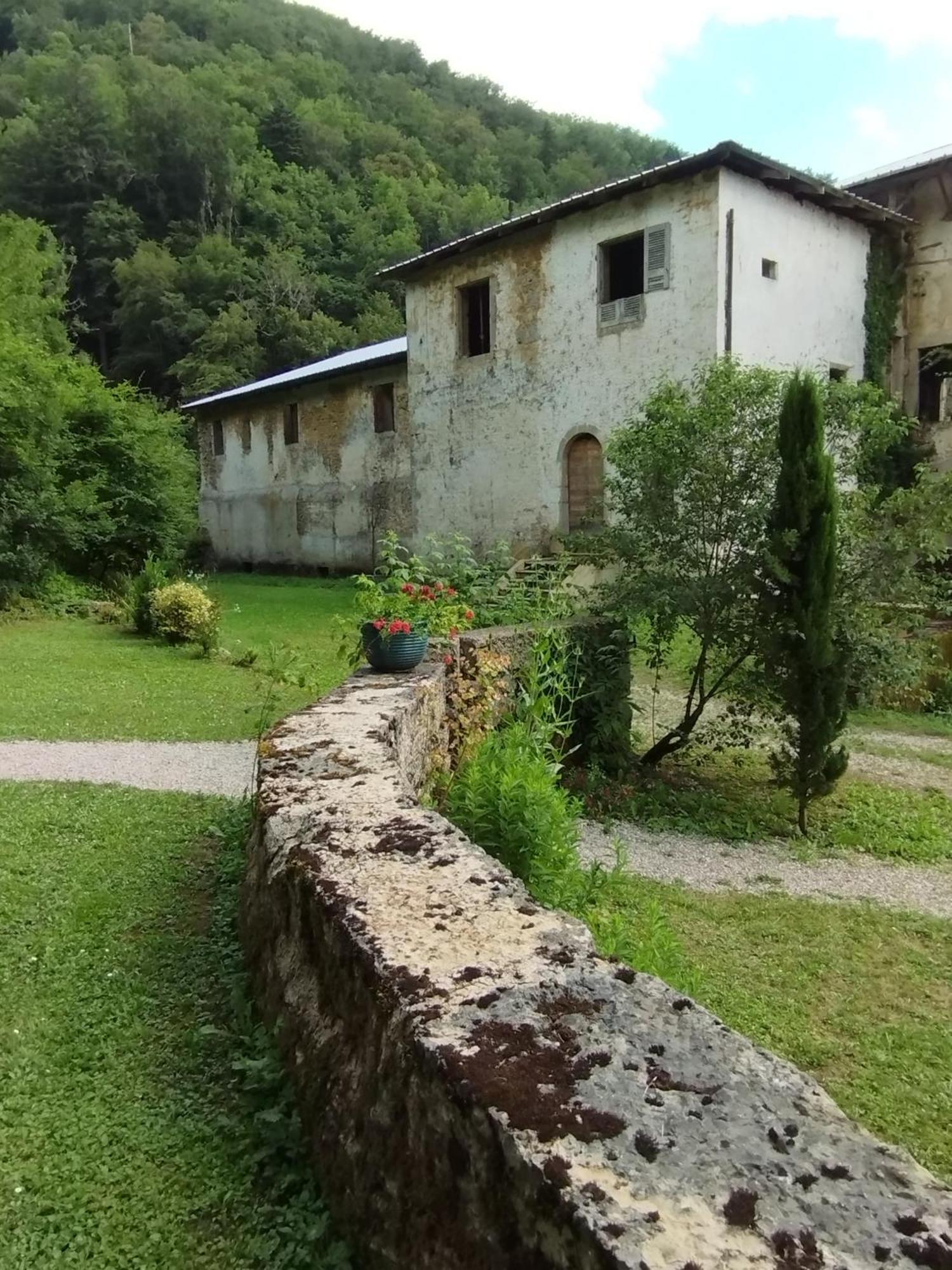 Les Chambres De Liane Cerdon  Exteriör bild